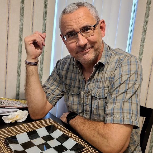 Meet your Posher, Chris - Picture 2 of 12